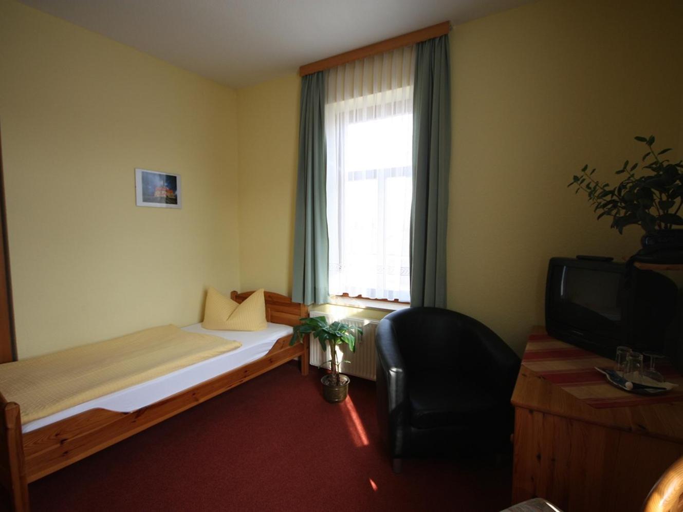 Pension Schmiedeschaenke Dresden Ruang foto